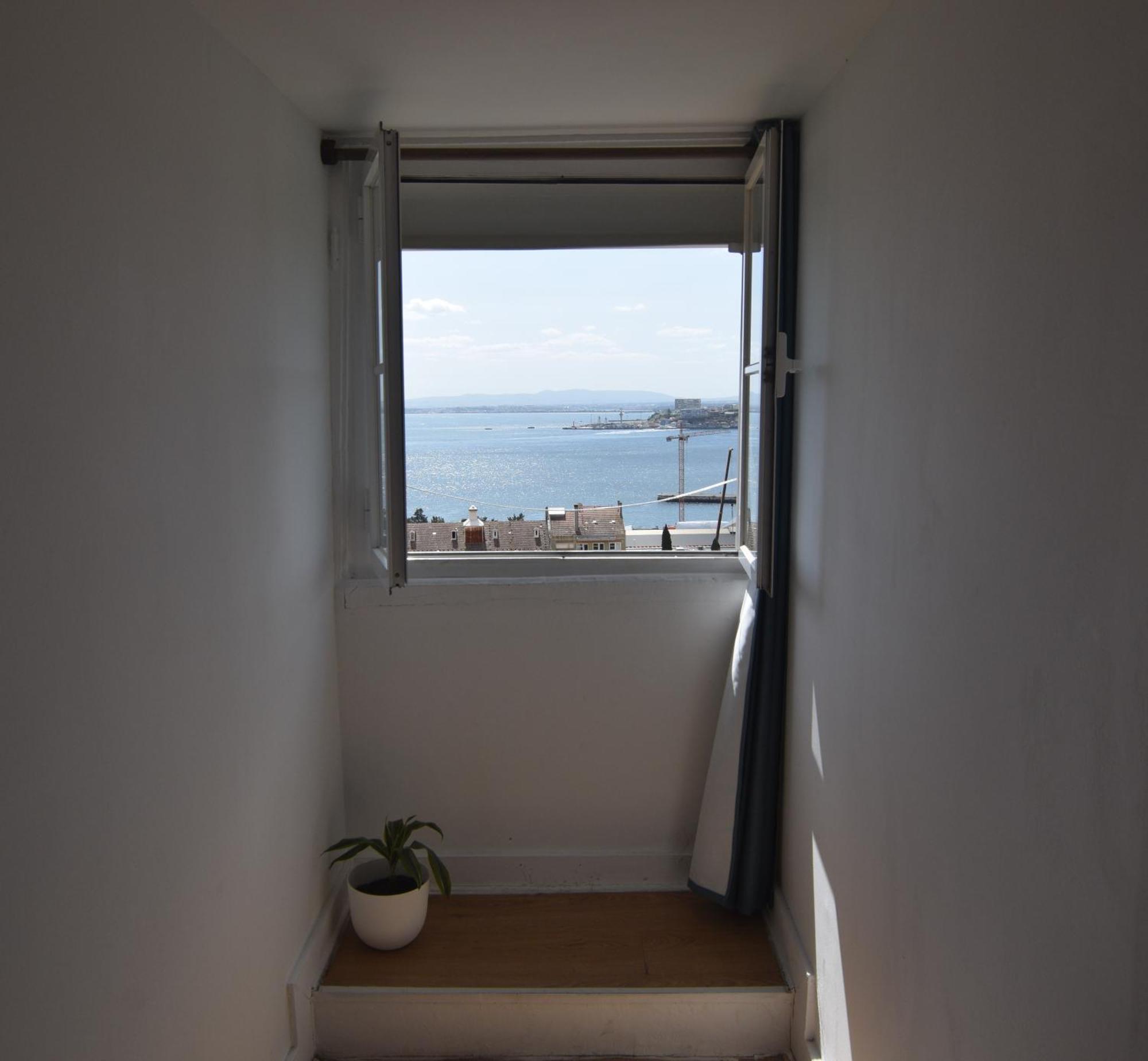 Santos Apartment In Central Lisbon With River View Esterno foto