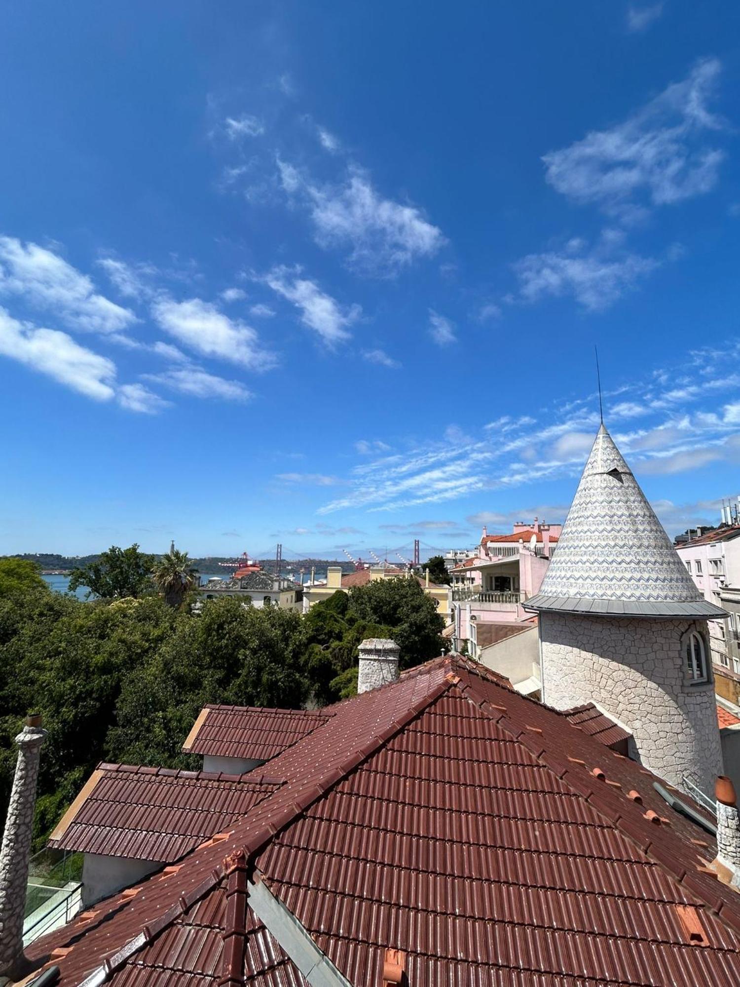 Santos Apartment In Central Lisbon With River View Esterno foto